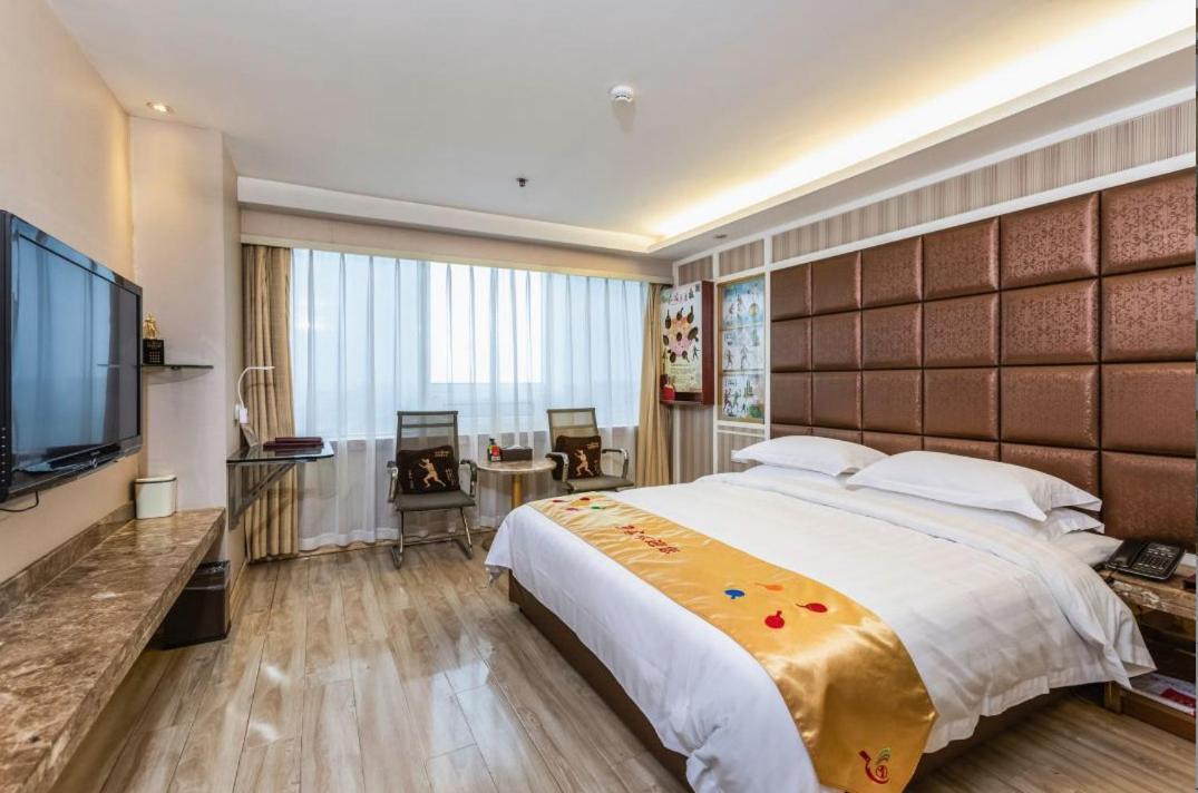 Jinan Yuquan Simpson Hotel Eksteriør bilde